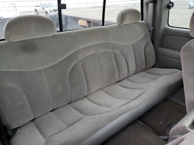 Photo 10 from auction – 2000 GMC NEW SIERRA with VIN 2GTEK19T5Y1197699