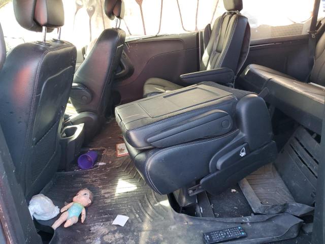 Photo 11 from auction – 2014 CHRYSLER TOWN & COU with VIN 2C4RC1HG2ER365153
