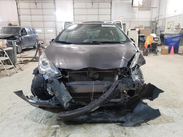 Photo 5 from auction – 2015 TOYOTA PRIUS C with VIN JTDKDTB39F1101949