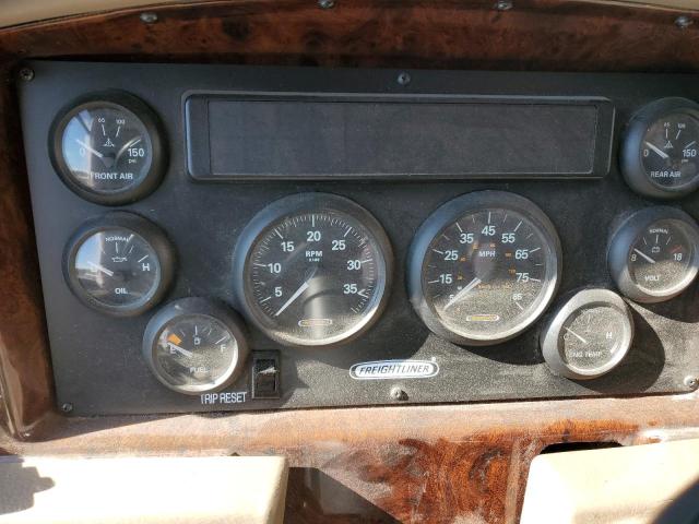 Photo 8 from auction – 2003 FTWD MOTORHOME with VIN 4UZAAHAKX3CK91637