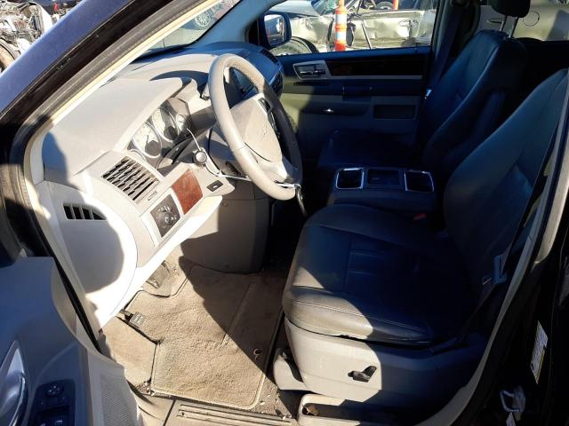 Photo 7 from auction – 2010 CHRYSLER TOWN & COU with VIN 2A4RR5DX0AR140973