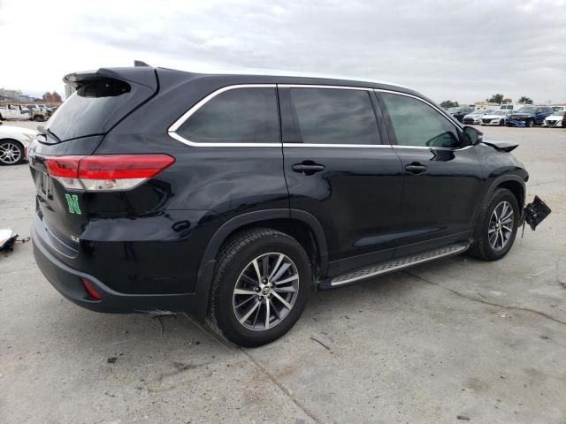 Photo 3 from auction – 2019 TOYOTA HIGHLANDER with VIN 5TDKZRFH9KS348136
