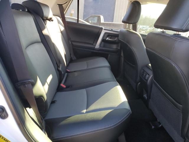 Photo 10 from auction – 2020 TOYOTA 4RUNNER SR with VIN JTEBU5JR9L5738096