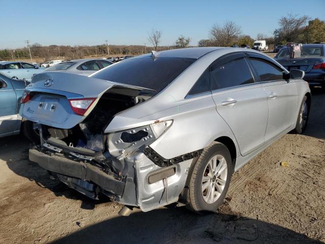 Photo 3 from auction – 2013 HYUNDAI SONATA GLS with VIN 5NPEB4AC4DH749635