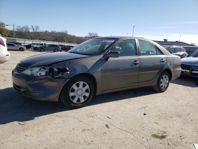 TOYOTA CAMRY LE 2004 with VIN 4T1BE32KX4U833969 - Photo from auction