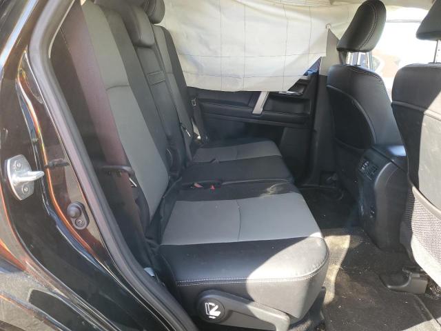 Photo 11 from auction – 2018 TOYOTA 4RUNNER SR with VIN JTEBU5JR9J5603987