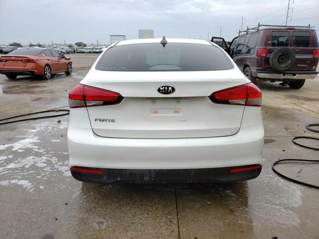 Photo 6 from auction – 2017 KIA FORTE LX with VIN 3KPFK4A7XHE028401