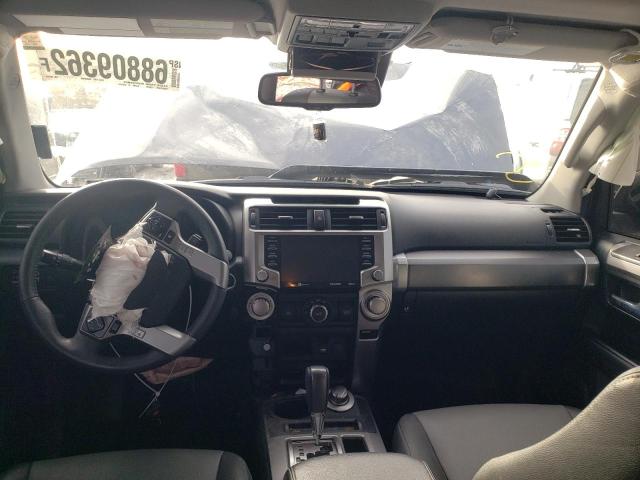 Photo 8 from auction – 2020 TOYOTA 4RUNNER SR with VIN JTEBU5JR2L5800390