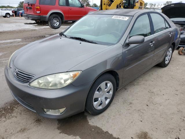 TOYOTA CAMRY LE 2005 with VIN 4T1BE32K85U524809 - Photo from auction
