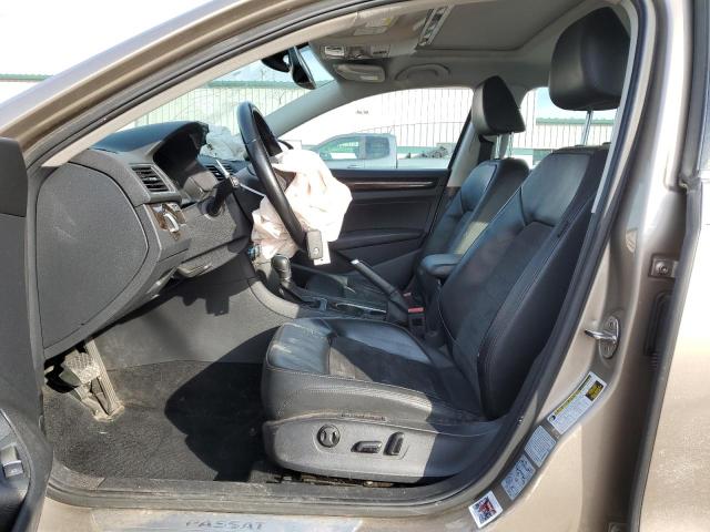 Photo 7 from auction – 2015 VOLKSWAGEN PASSAT SEL with VIN 1VWCT7A3XFC120964