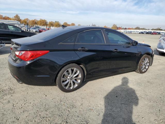 Photo 3 from auction – 2013 HYUNDAI SONATA SE with VIN 5NPEC4AC7DH687287