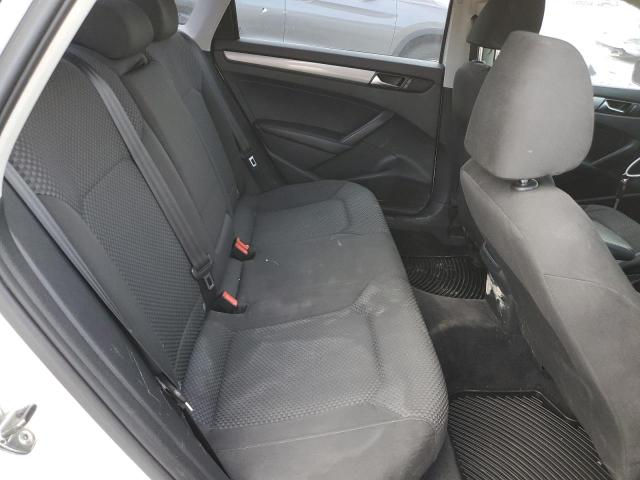 Photo 10 from auction – 2014 VOLKSWAGEN PASSAT S with VIN 1VWAP7A38EC008366