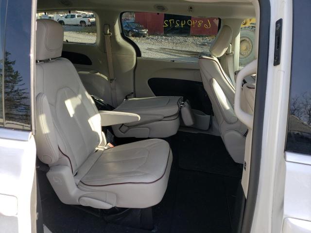 Photo 11 from auction – 2017 CHRYSLER PACIFICA L with VIN 2C4RC1GG7HR619915