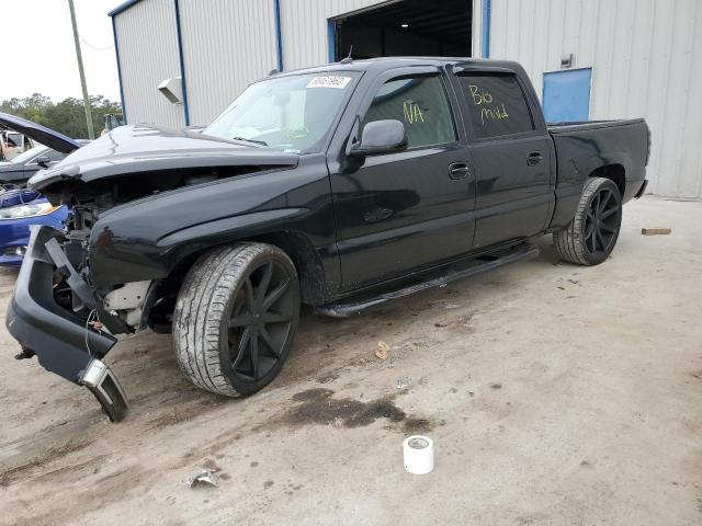 CHEVROLET SILVERADO 2004 with VIN 2GCEC13T441315841 - Photo from auction
