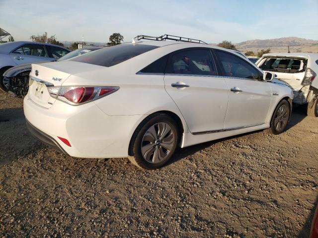 Photo 3 from auction – 2013 HYUNDAI SONATA HYB with VIN KMHEC4A45DA101455