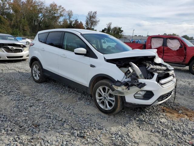 Photo 4 from auction – 2017 FORD ESCAPE SE with VIN 1FMCU0GD6HUB37051