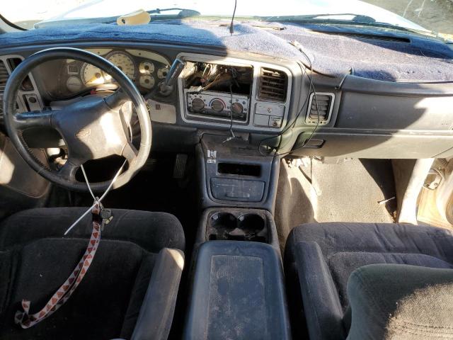 Photo 8 from auction – 2000 CHEVROLET SILVERADO with VIN 2GCEC19T6Y1310718