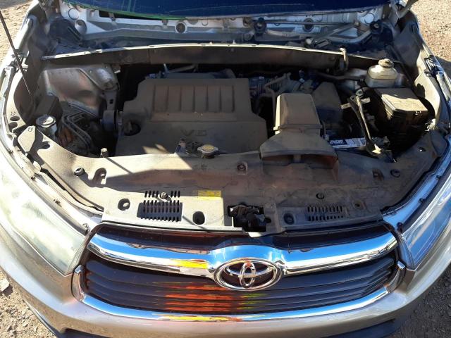 Photo 12 from auction – 2015 TOYOTA HIGHLANDER with VIN 5TDDKRFH5FS132674