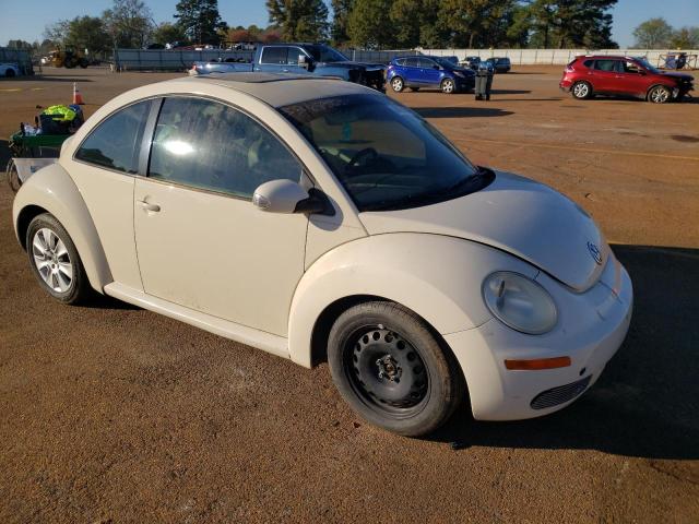 Photo 4 from auction – 2010 VOLKSWAGEN NEW BEETLE with VIN 3VWPW3AG7AM017626