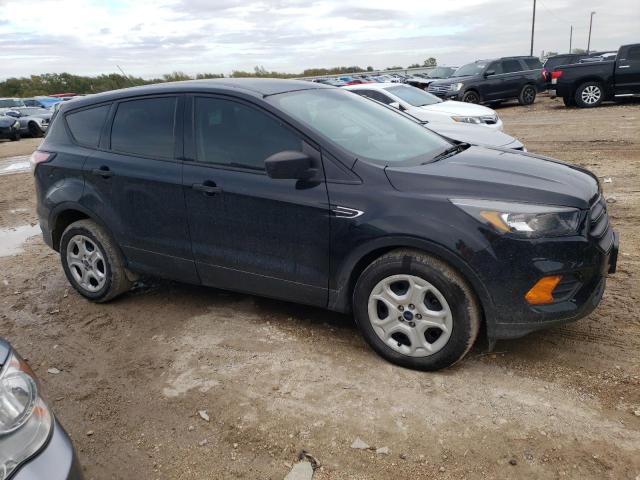 Zdjęcie 4 z aukcji – 2018 FORD ESCAPE S z VIN 1FMCU0F76JUA30311