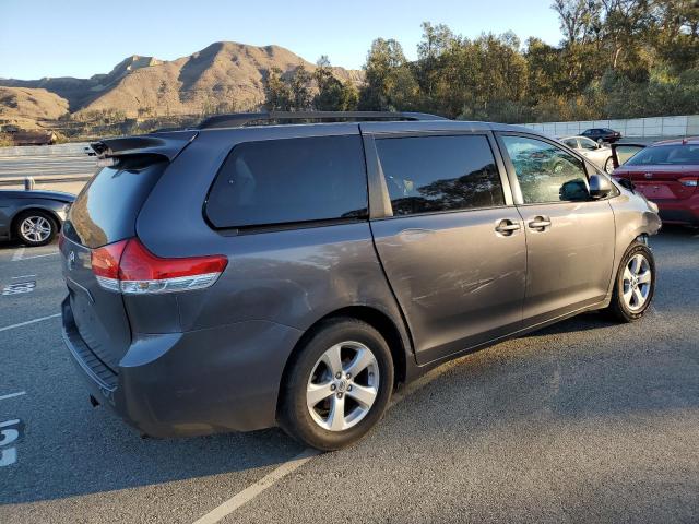 Photo 3 from auction – 2011 TOYOTA SIENNA LE with VIN 5TDKK3DC7BS085928