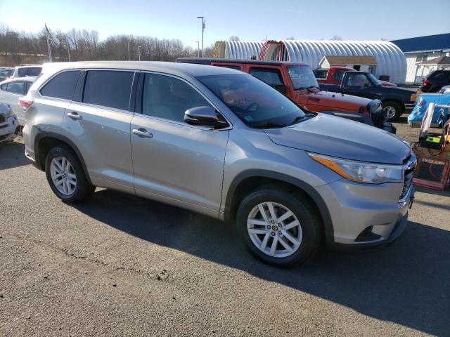 Photo 4 from auction – 2016 TOYOTA HIGHLANDER with VIN 5TDZKRFH0GS138793
