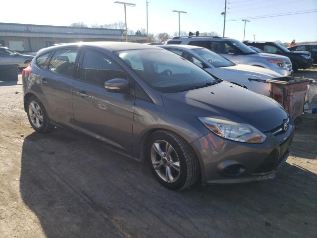 Zdjęcie 4 z aukcji – 2014 FORD FOCUS SE z VIN 1FADP3K20EL298154