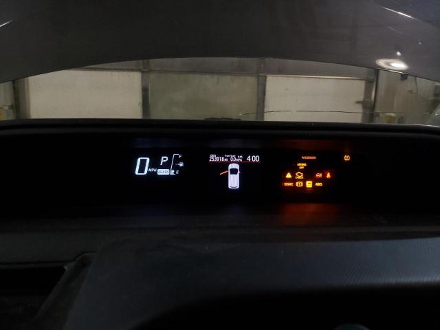 Photo 9 from auction – 2015 TOYOTA PRIUS C with VIN JTDKDTB39F1101949
