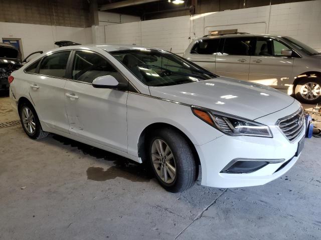 Photo 4 from auction – 2016 HYUNDAI SONATA SE with VIN 5NPE24AF5GH265732