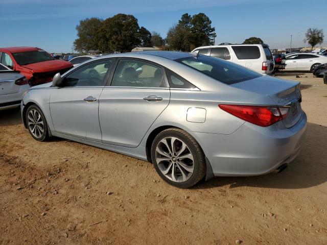 Photo 2 from auction – 2013 HYUNDAI SONATA SE with VIN 5NPEC4AB7DH633415