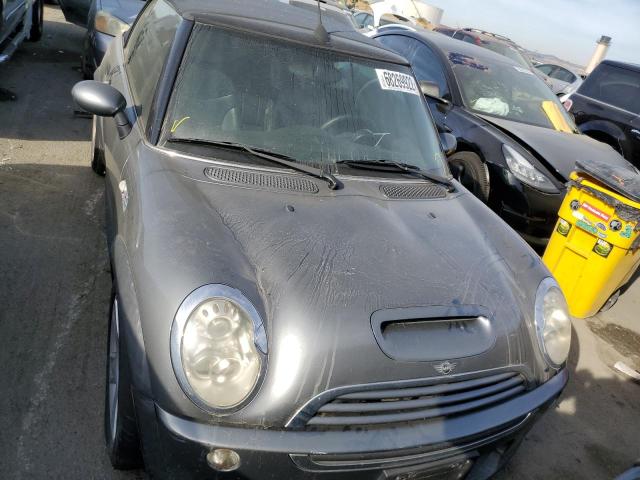 Photo 5 from auction – 2005 MINI COOPER S with VIN WMWRH33415TF80977