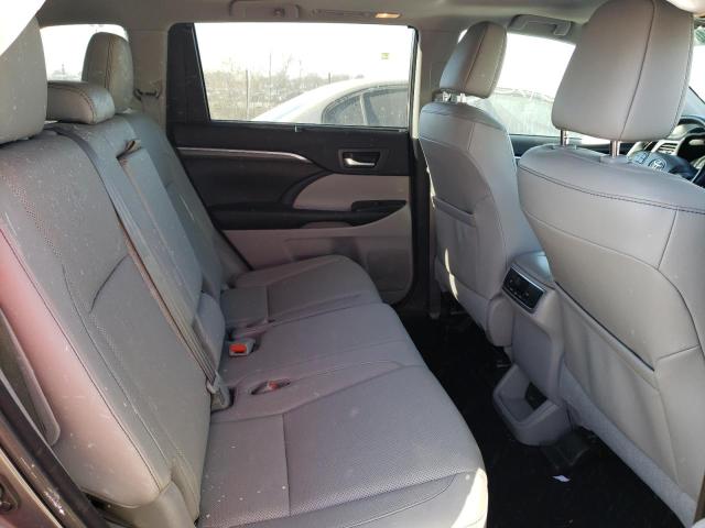 Photo 10 from auction – 2018 TOYOTA HIGHLANDER with VIN 5TDDZRFH2JS862109