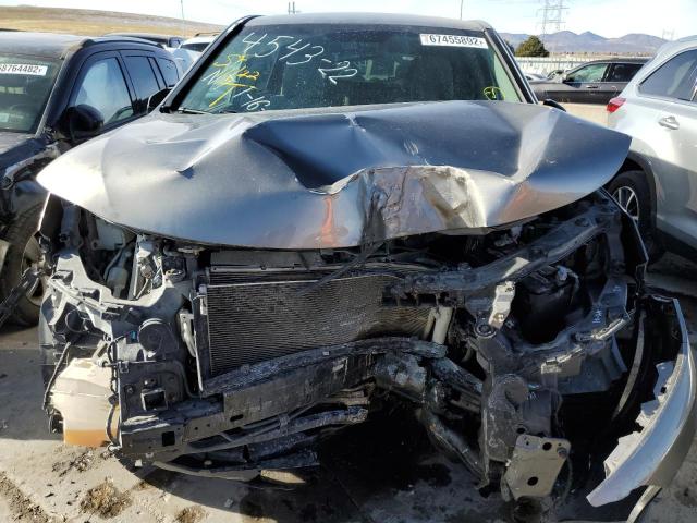 Photo 5 from auction – 2013 KIA SORENTO LX with VIN 5XYKTCA64DG398320