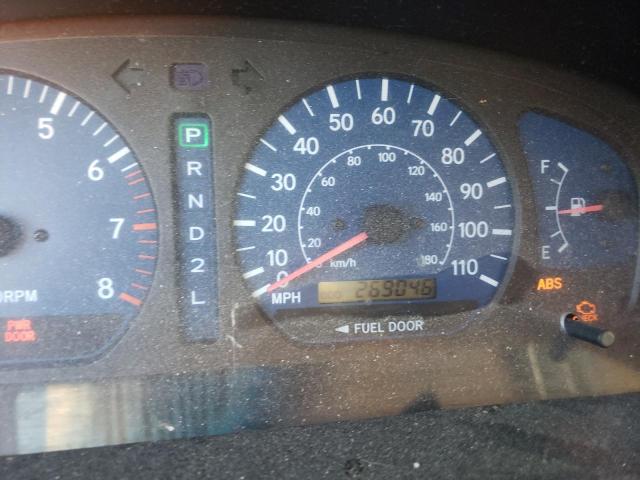 Photo 9 from auction – 2002 TOYOTA SIENNA LE with VIN 4T3ZF13C92U448415