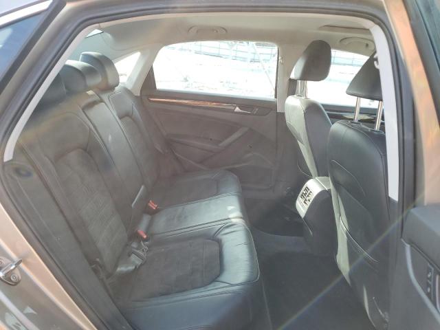 Photo 10 from auction – 2015 VOLKSWAGEN PASSAT SEL with VIN 1VWCT7A3XFC120964