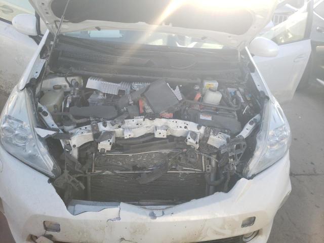 Photo 11 from auction – 2014 TOYOTA PRIUS V with VIN JTDZN3EU9E3305170