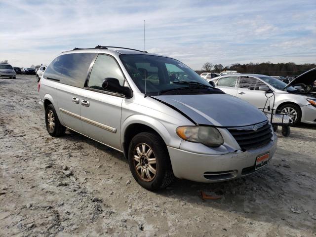 Photo 4 from auction – 2005 CHRYSLER TOWN & COU with VIN 2C4GP54L85R261045