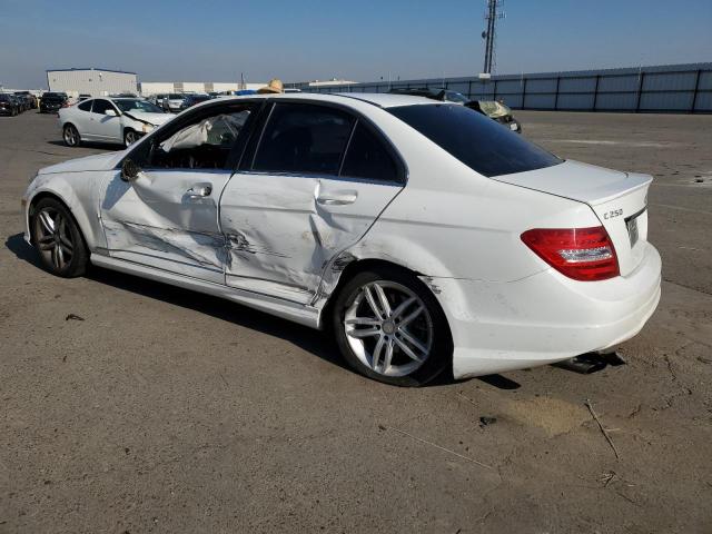 Photo 2 from auction – 2013 MERCEDES-BENZ C 250 with VIN WDDGF4HBXDA856471