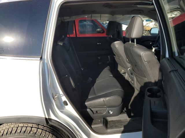 Photo 11 from auction – 2017 HONDA PILOT TOUR with VIN 5FNYF6H91HB005664