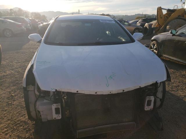 Photo 5 from auction – 2013 HYUNDAI SONATA HYB with VIN KMHEC4A45DA101455