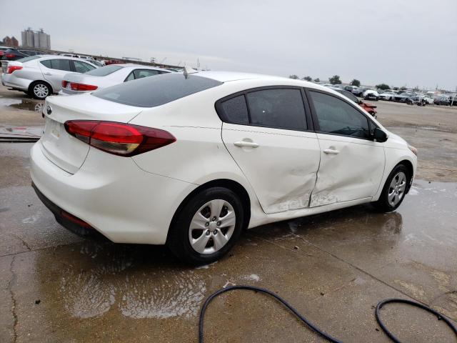 Photo 3 from auction – 2017 KIA FORTE LX with VIN 3KPFK4A7XHE028401