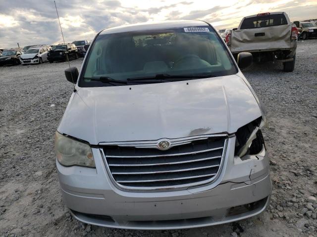 Photo 5 from auction – 2009 CHRYSLER TOWN & COU with VIN 2A8HR44E99R605944