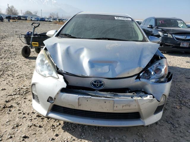 Photo 5 from auction – 2014 TOYOTA PRIUS C with VIN JTDKDTB36E1069041