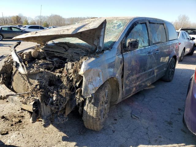 CHRYSLER TOWN & COU 2014 with VIN 2C4RC1HG2ER365153 - Photo from auction