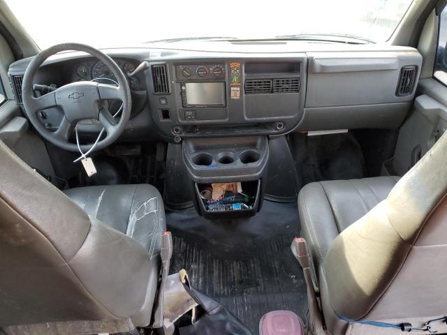 Photo 8 from auction – 2003 CHEVROLET EXPRESS G2 with VIN 1GNGG25U731150761