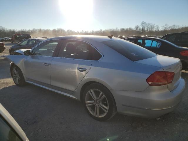 Photo 2 from auction – 2012 VOLKSWAGEN PASSAT SEL with VIN 1VWCN7A34CC083304