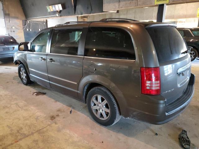 Photo 2 from auction – 2010 CHRYSLER TOWN & COU with VIN 2A4RR8D19AR405693