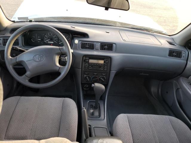 Photo 8 from auction – 2000 TOYOTA CAMRY LE with VIN JT2BG28K4Y0477833