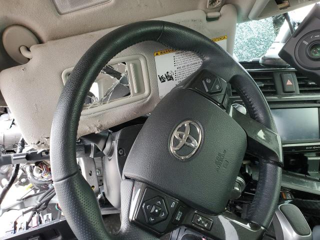 Photo 9 from auction – 2018 TOYOTA 4RUNNER SR with VIN JTEBU5JR1J5590166