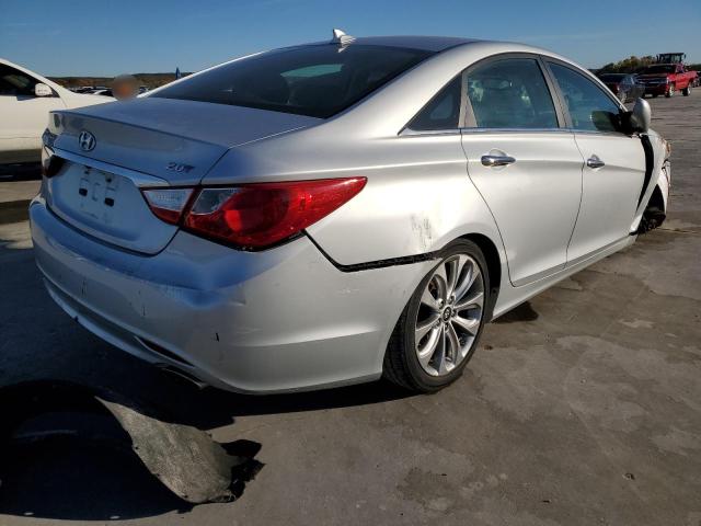 Photo 3 from auction – 2012 HYUNDAI SONATA SE with VIN 5NPEC4AB1CH398850